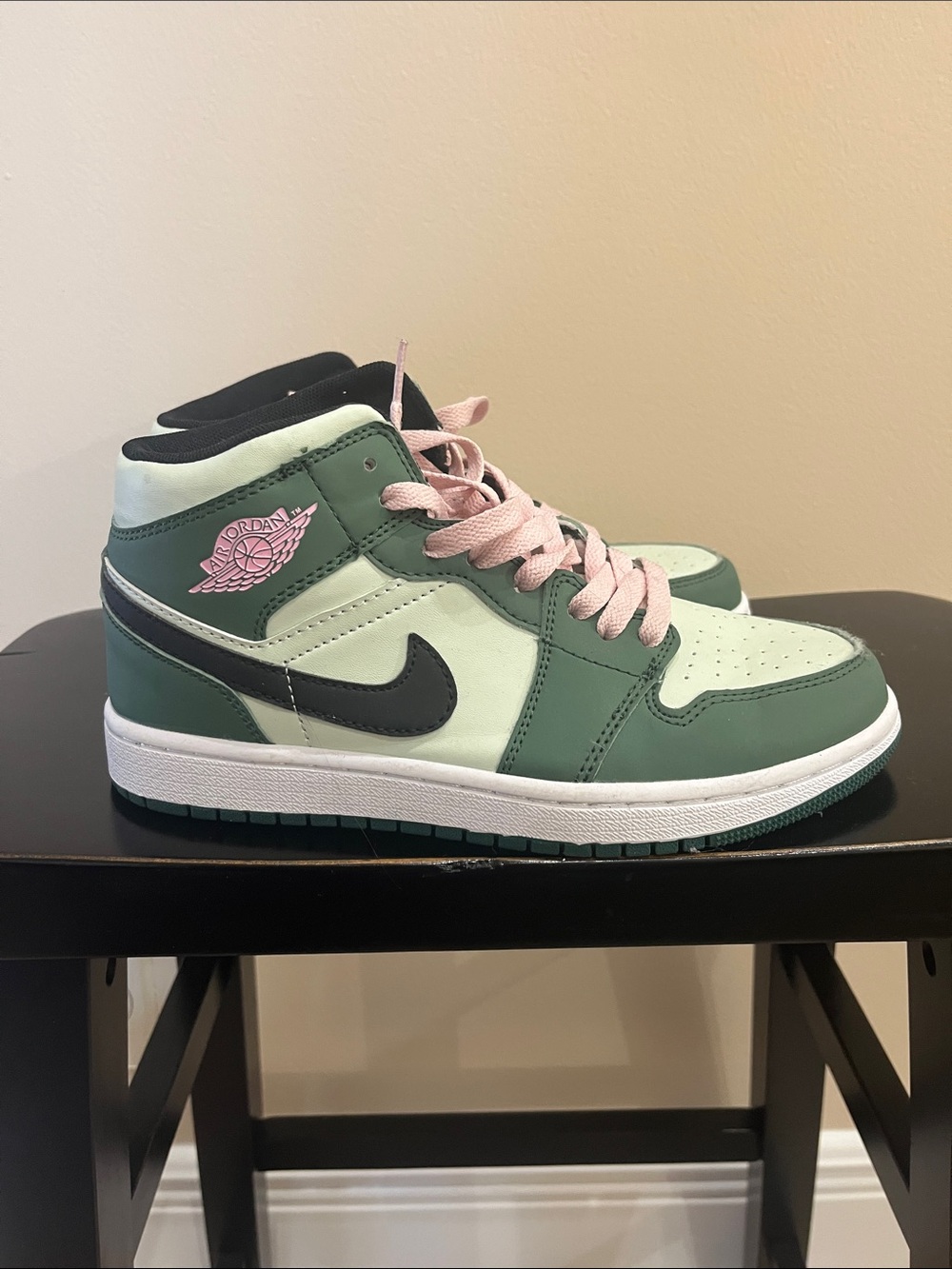 Mid-Top Sneakers in Mint Green, Black & Pink Laces